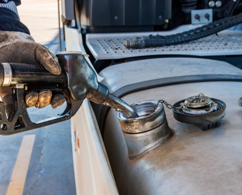 Refueling truck